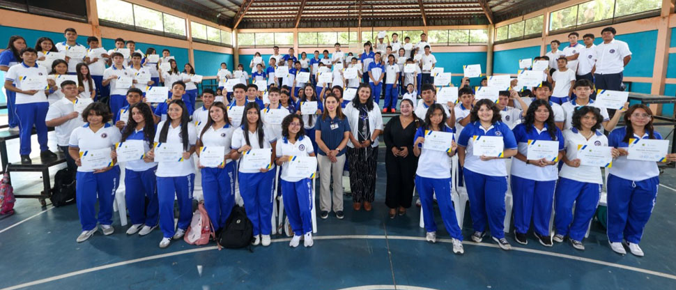 Más de 150 estudiantes se gradúan del Diplomado en Orientación Vocacional
