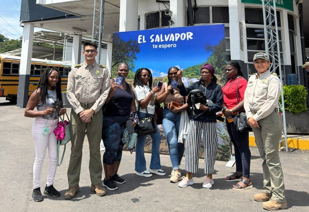 Más turistas hondureños continúa llegando para hacer turismo en El Salvador