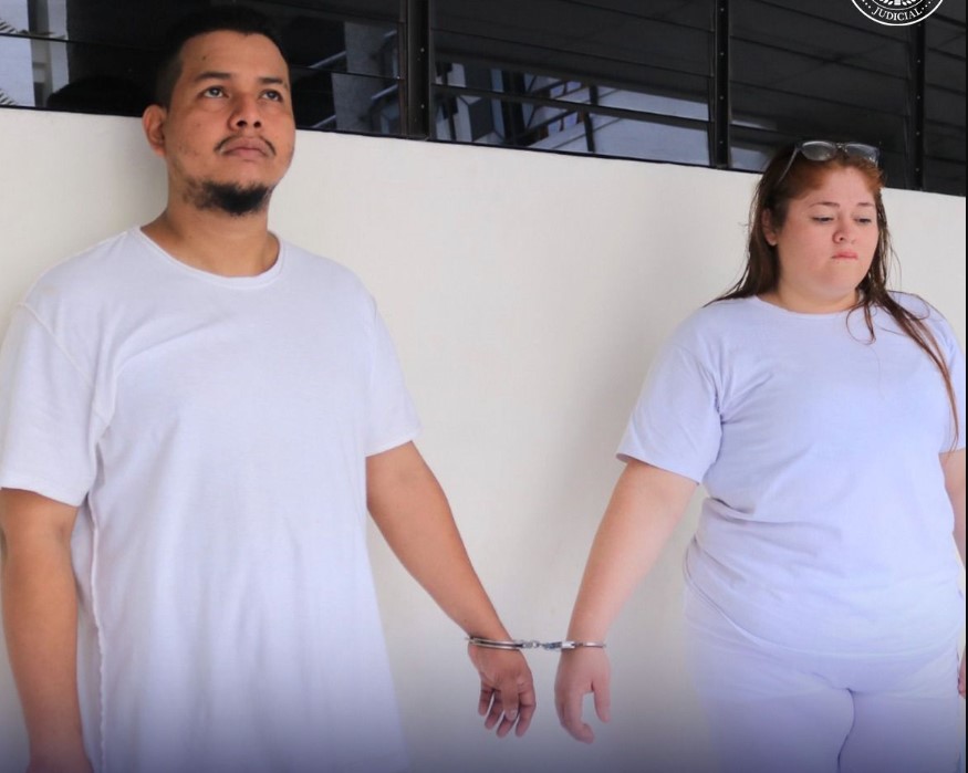 A prisión: se les acusa de traficar al interior de una cervecería