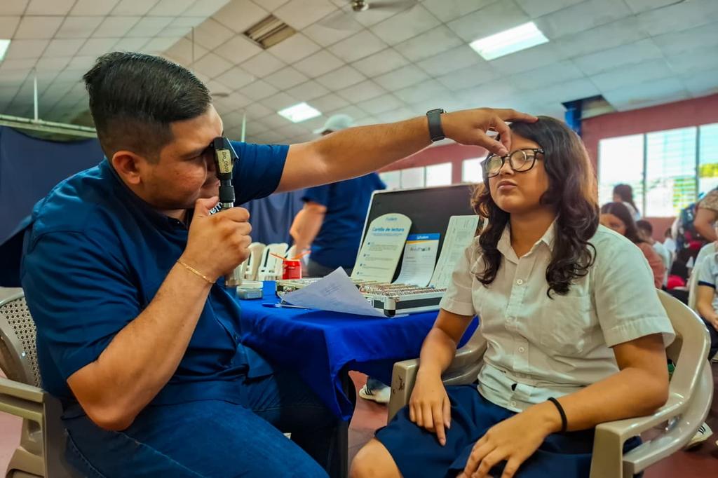 Estudiantes de Ciudad Delgado son beneficiados con el programa Ventanitas de Luz