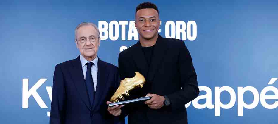 Vestido de gala: Mbappé recibe la Bota de Oro