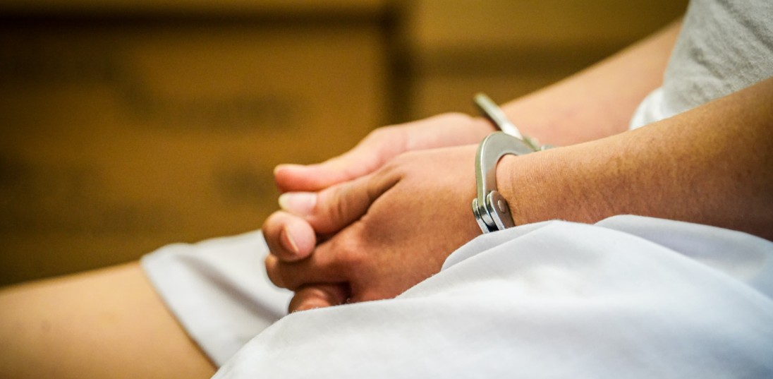 Menor es condenada a 15 años por la muerte de su recién nacido en Ahuachapán