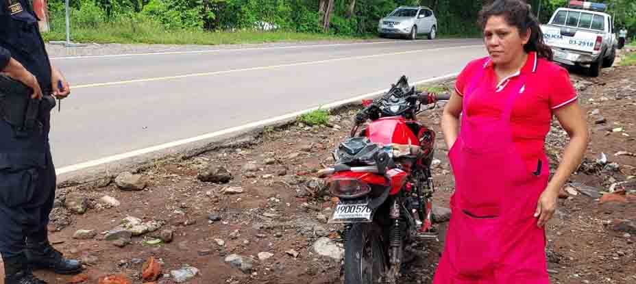 Motociclista resulta gravemente lesionado en accidente