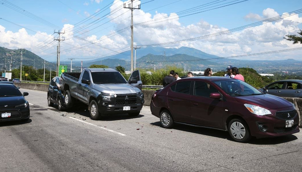 Se registra múltiple accidente en bulevar Constitución