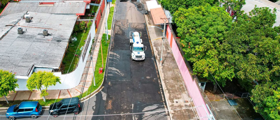 Realizan trabajos de recarpeteo de calles en Santa Ana