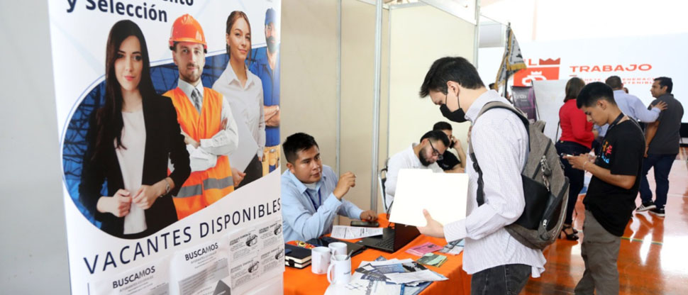 Realizan feria de empleo en San Jacinto