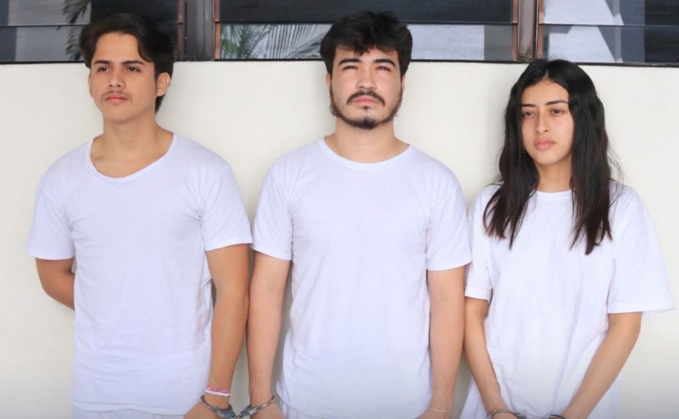 Se accidentan y al ser auxiliados les encontraron un paquete de drogas