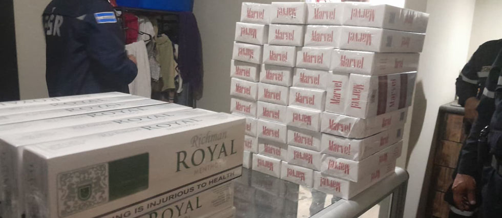 Allanan bodega en el barrio Santa Anita y hallan paquetes de cigarrillos que ingresaron de contrabando al país