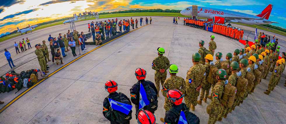 Regresa a El Salvador el primer grupo del contingente que brindó ayuda humanitaria en Jamaica