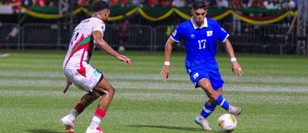 La Selecta hace un ridículo histórico y cae 0-4 ante Surinam, que es súper líder del Grupo A