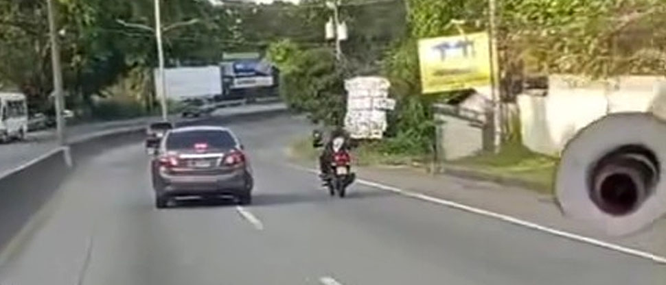 Captan momento cuando conductor temerario se accidenta en carretera Troncal del Norte
