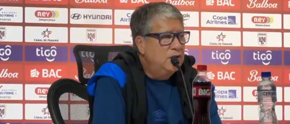 Bolillo Gómez se niega a dar explicaciones tras la derrota y se deshace en elogios para Panamá