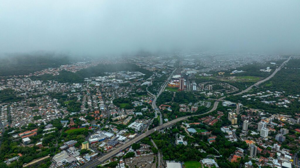 MARN prevé lluvias para la tarde e inicios de la noche de este lunes