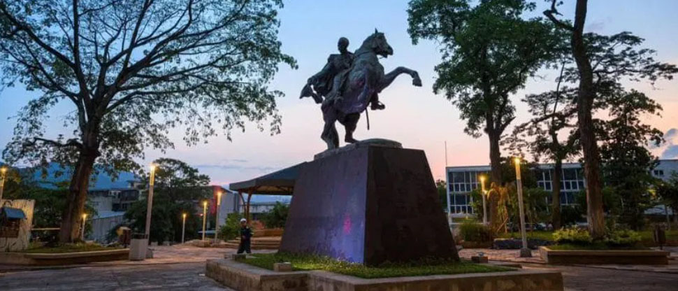 Plaza Bolívar será inaugurada esta tarde