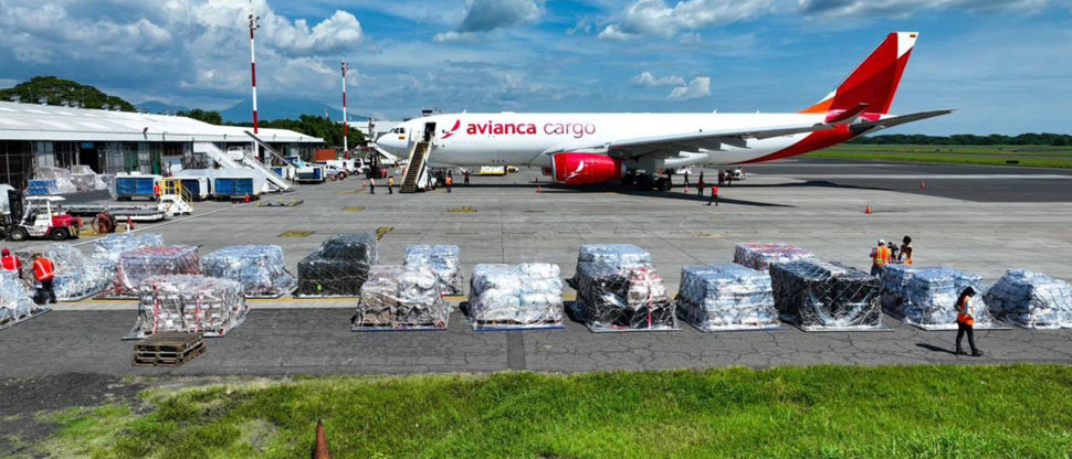 Envían cargamento de suministros básicos para afectados por huracán Melissa
