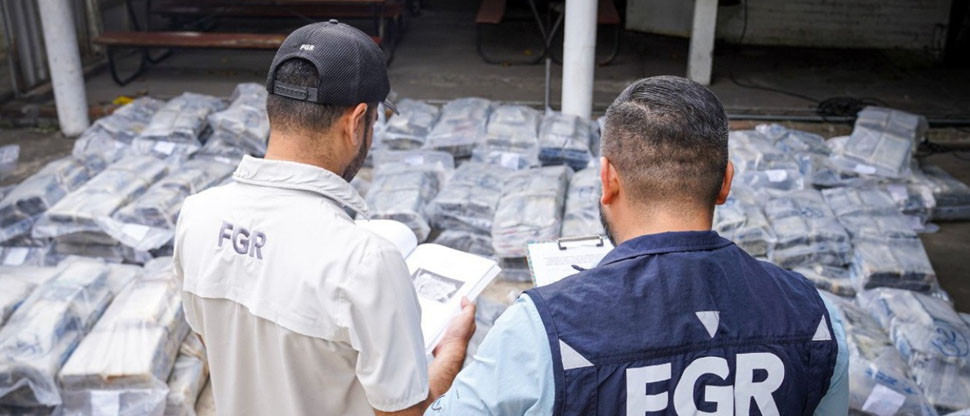 Autoridades de la FGR y PNC verifican droga que será destruida esta tarde