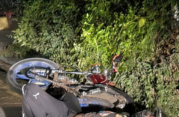 Prefirió dormirse en plena calle a sufrir un accidente en la carretera