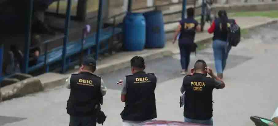 GUATEMALA: hombre es atacado a tiros en cacha de fútbol de la zona 6