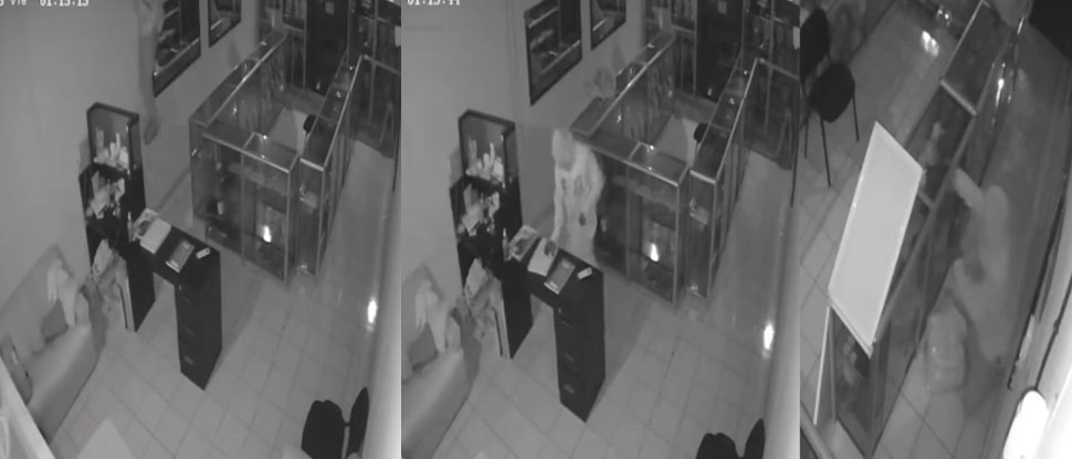 Al estilo “La gran estafa” hombre disfrazado entra en joyería y roba todo