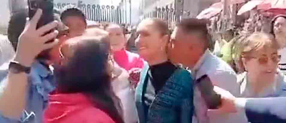 Tras grave error de su seguridad presidenta de México denuncia a hombre que la manoseó
