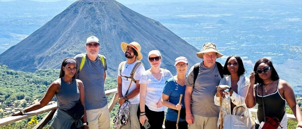 Ministra de Turismo confirma que El Salvador ha recibido 3,3 millones de visitantes