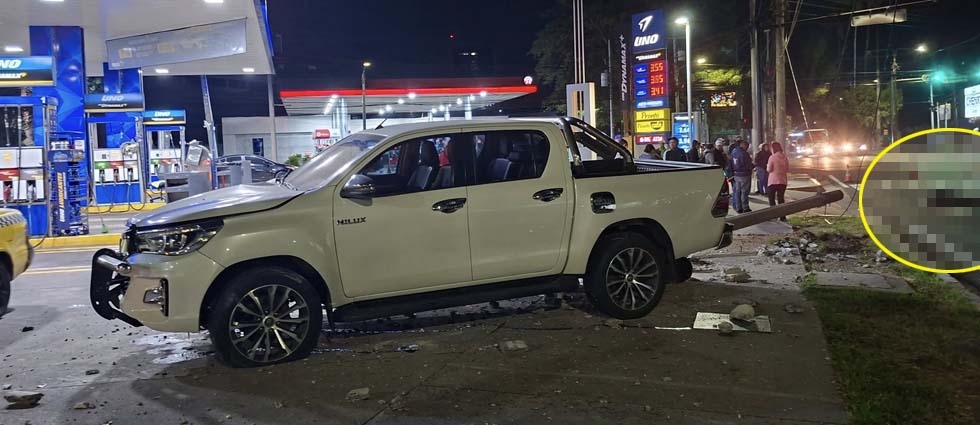 Peatón pierde la vida tras ser arrollado por una conductora en la Manuel Enrique Araujo