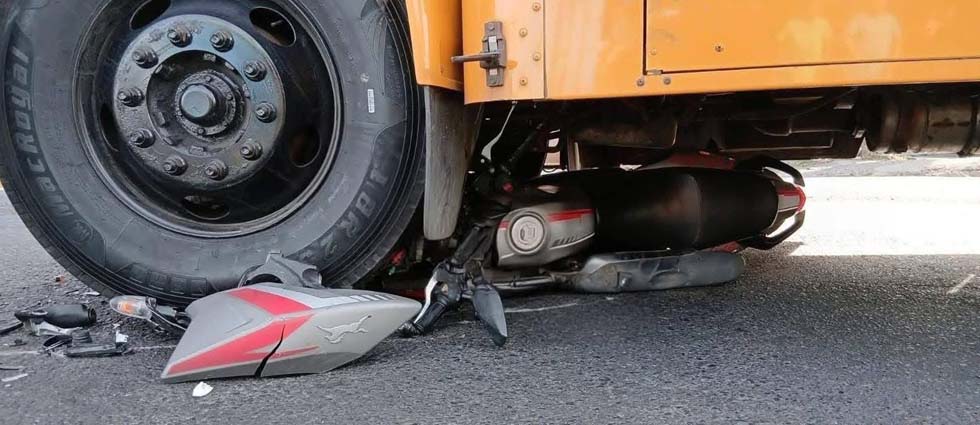 Hombre pierde la vida tras fuerte siniestro vial en Soyapango
