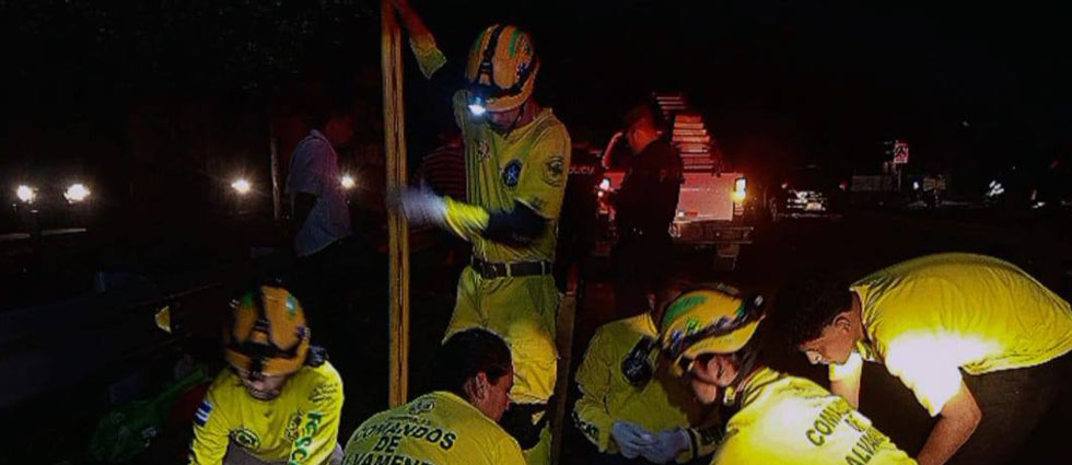 Peatón resulta con múltiples lesiones tras ser arrollado sobre la carretera de Oro
