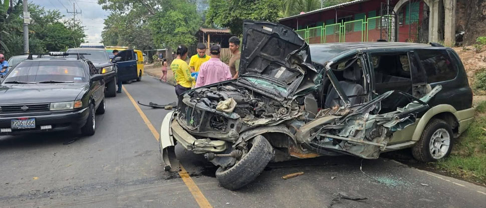 Reportan fuerte accidente en carretera antigua a Santa Ana