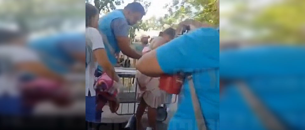 HONDURAS: joven da a luz afuera de un hospital por falta de atención médica