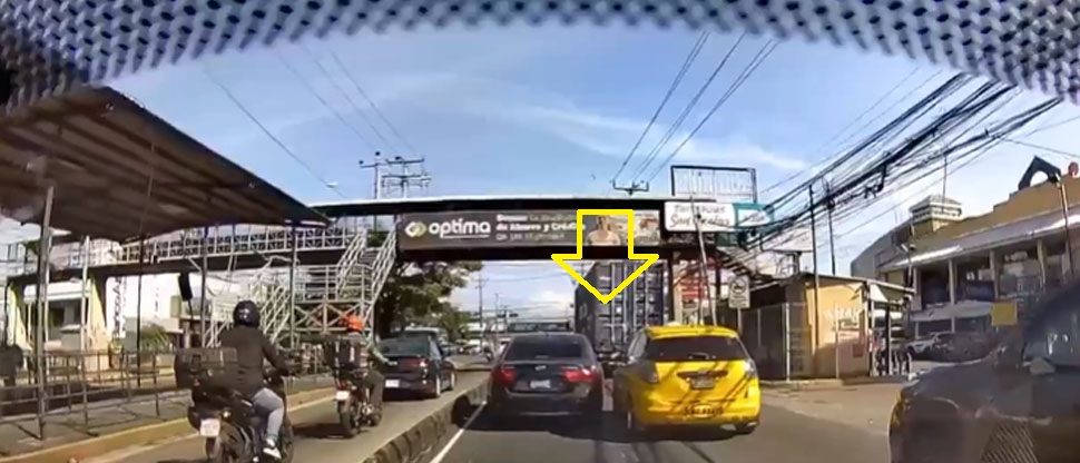 Captan a dos conductores “echándose» el carro en pleno bulevar del Ejército