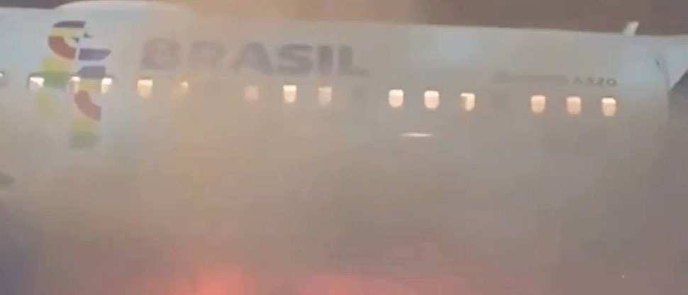Evacúan a 169 pasajeros tras incendio en un avión en el aeropuerto de Brasil