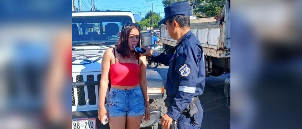 Instan a conductores a manejar con responsabilidad para evitar accidentes