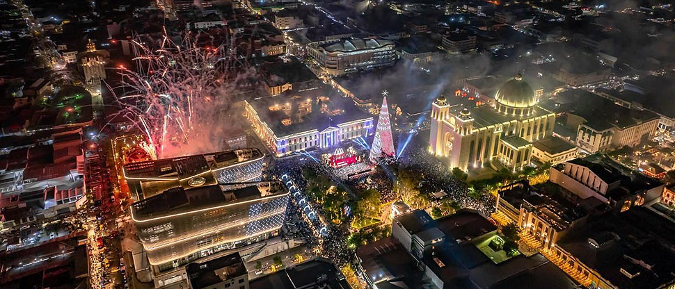 Villa Navideña del Centro Histórico se consolida como principal destino festivo del país