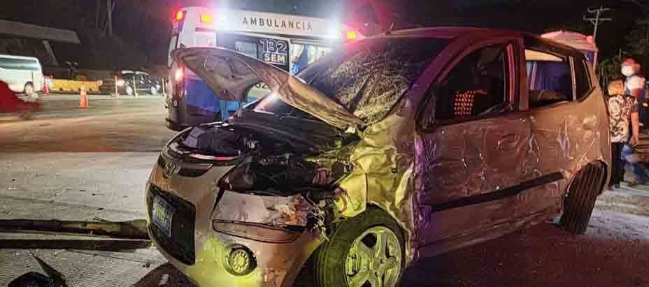 Conductores desesperados provocan fuerte accidente en la autopista Los Chorros