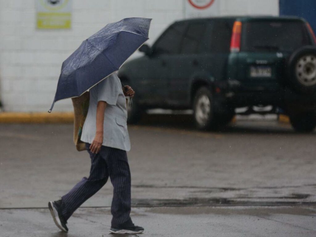 Cielo nublado, lluvias y actividad eléctrica se esperan para lo que resta de la tarde