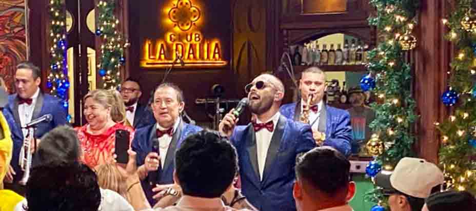 Se viene este viernes 12 de diciembre un estreno musical de Los Hermanos Flores