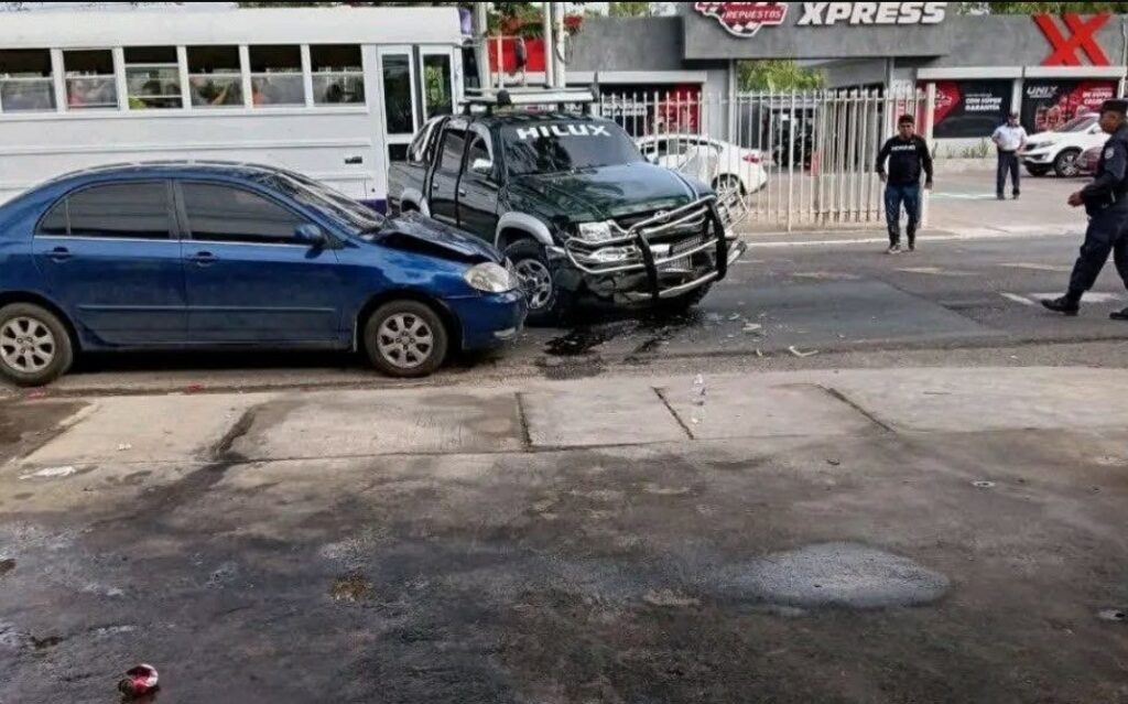 Mujer sufre crisis nerviosa tras aparatoso accidente en Chalatenango Sur