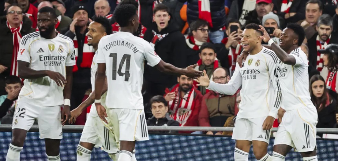 El Real Madrid golea tranquilamente a un fuerte Athletic Club ...