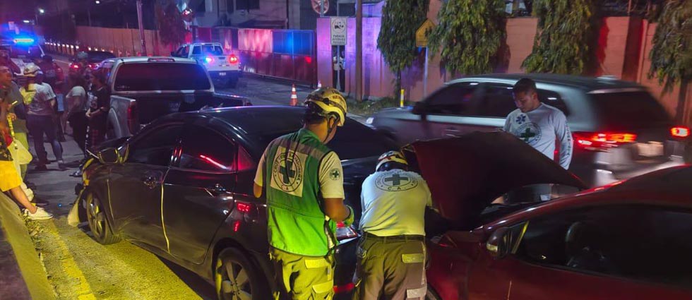 Dos lesionados de gravedad tras múltiple choque en la carretera Troncal del Norte