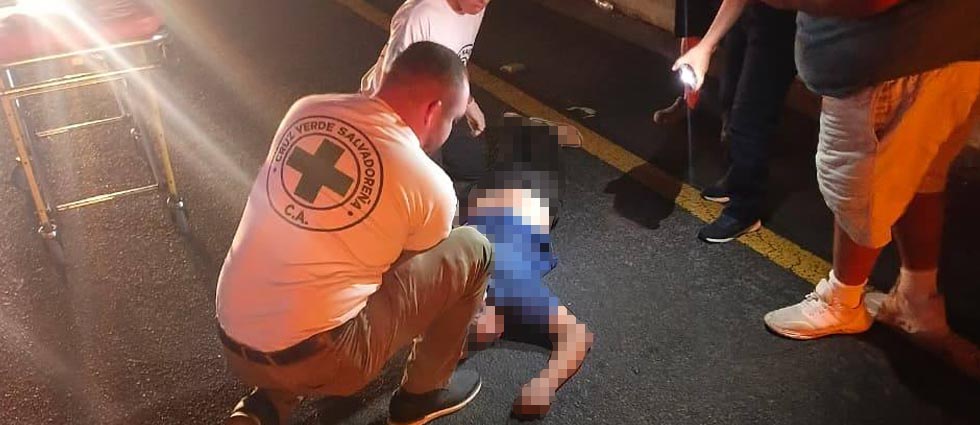 Peatón sufre grave lesiones tras ser arrollado en Apopa