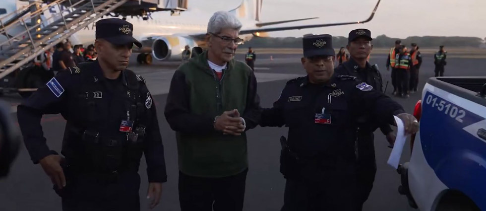Norman Quijano fue condenado por negociar con pandillas y había huido de El Salvador