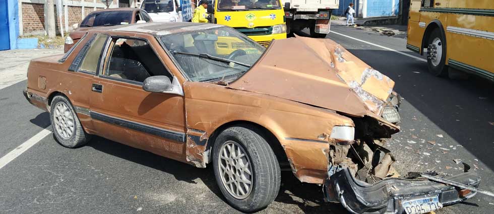 Mujer resulta lesionada tras fuerte choque en San Martín