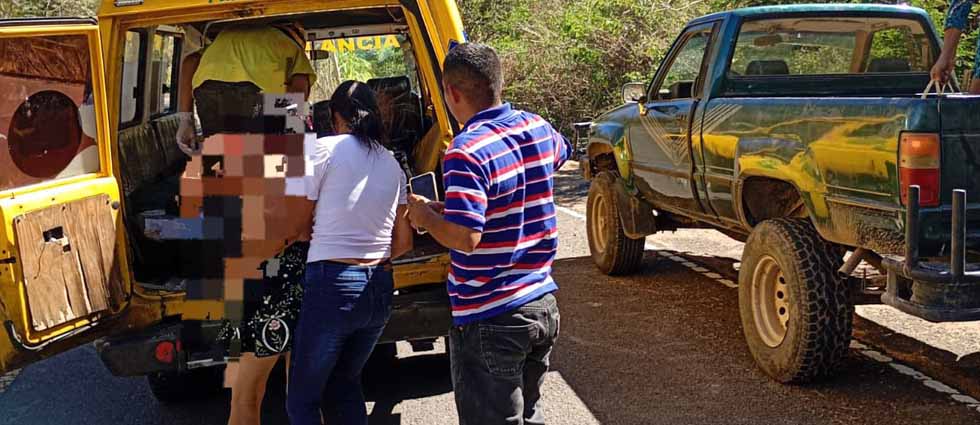 Auxilian a mujer tras caerle un sartén con agua hirviendo en Cabañas