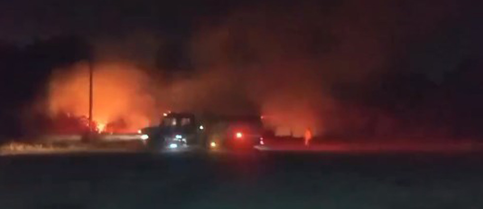 Reportan incendio de gran magnitud en una cancha de Cuscatancingo