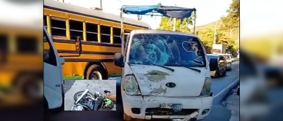 Motociclista pierde la vida al chocar contra pick up en carretera a Nejapa