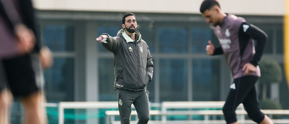 Comienza el resurgimiento del Real Madrid, Arbeloa ya dirigió su primer entrenamiento