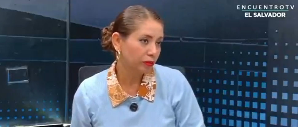 Bethy Arana se enoja con la gente porque no le hacen caso y les dice “ignorantes” 