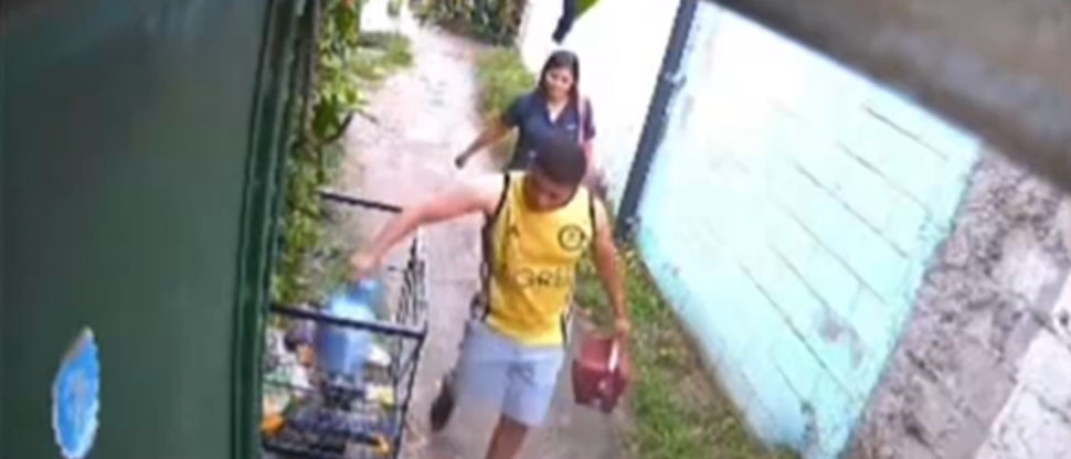 Denuncian el abuso de vecinos que se apropiaron de un contenedor de basura privado