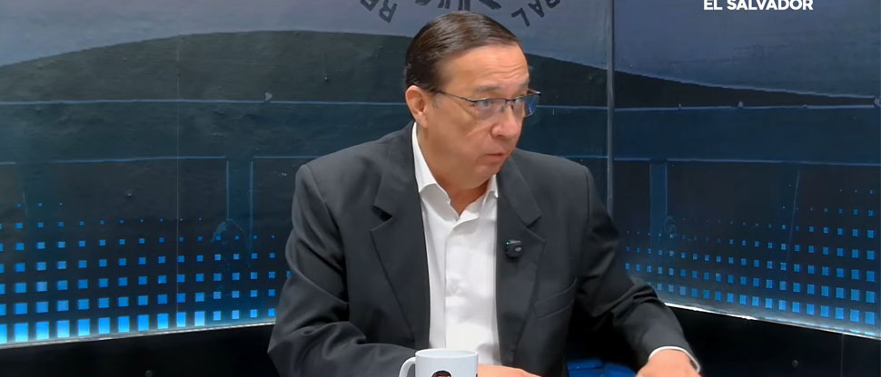 Carlos Araujo defiende a Norman Quijano y dice que no hay pruebas claras en su contra